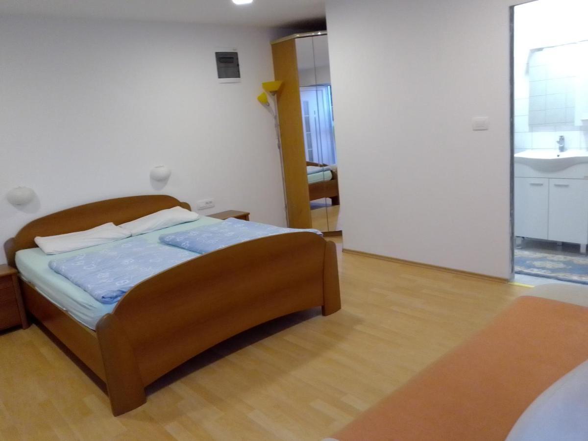 Apartamento Penzion Palma Sečovlje Exterior foto